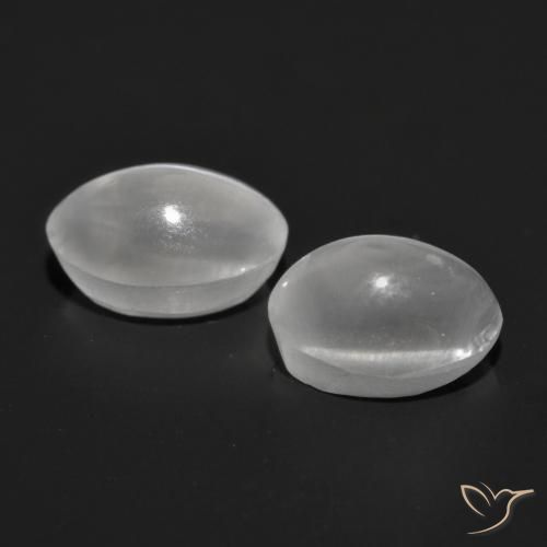 Shop natural 2.52ct 非常に薄い灰色 シリマナイトキャッツアイ gems, 楕円形, from マダガスカル at GemSelect. In stock, global shipping!