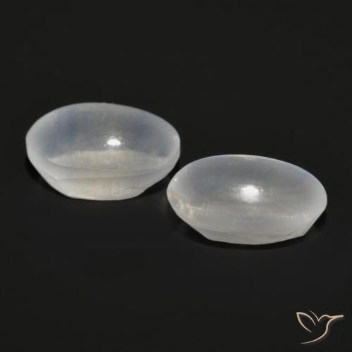 Shop natural 2.15ct 非常に薄い灰色 シリマナイトキャッツアイ gems, 楕円形, from マダガスカル at GemSelect. In stock, global shipping!