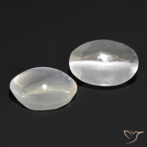 Shop natural 2.71ct 非常に薄い灰色 シリマナイトキャッツアイ gems, 楕円形, from マダガスカル at GemSelect. In stock, global shipping!