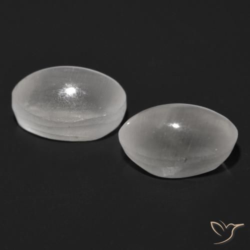 Shop natural 2.25ct 非常に薄い灰色 シリマナイトキャッツアイ gems, 楕円形, from マダガスカル at GemSelect. In stock, global shipping!
