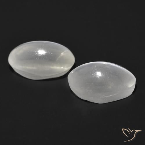 Shop natural 2.16ct 非常に薄い灰色 シリマナイトキャッツアイ gems, 楕円形, from マダガスカル at GemSelect. In stock, global shipping!