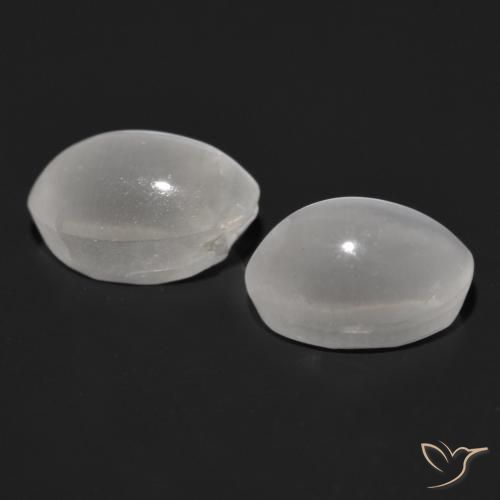 Shop natural 2.32ct 非常に薄い灰色 シリマナイトキャッツアイ gems, 楕円形, from マダガスカル at GemSelect. In stock, global shipping!