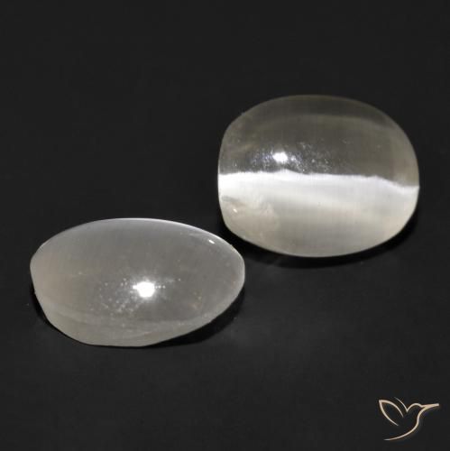 Shop natural 1.94ct 非常に薄い灰色 シリマナイトキャッツアイ gems, 楕円形, from マダガスカル at GemSelect. In stock, global shipping!
