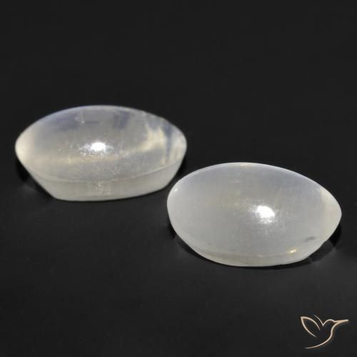 Shop natural 1.89ct 非常に薄い灰色 シリマナイトキャッツアイ gems, 楕円形, from マダガスカル at GemSelect. In stock, global shipping!