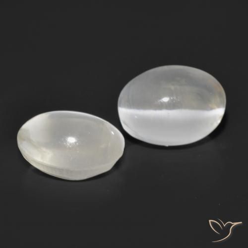 Shop natural 2.69ct 非常に薄い灰色 シリマナイトキャッツアイ gems, 楕円形, from マダガスカル at GemSelect. In stock, global shipping!