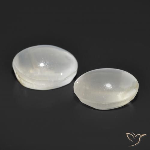 Shop natural 2.69ct 非常に薄い灰色 シリマナイトキャッツアイ gems, 楕円形, from マダガスカル at GemSelect. In stock, global shipping!