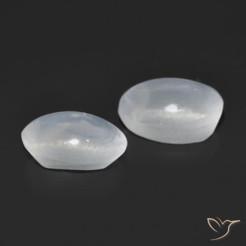Shop natural 1.58ct 半透明ホワイト シリマナイトキャッツアイ gems, 楕円形, from マダガスカル at GemSelect. In stock, global shipping!