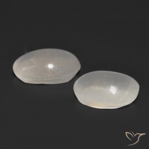Shop natural 1.15ct 非常に薄い灰色 シリマナイトキャッツアイ gems, 楕円形, from マダガスカル at GemSelect. In stock, global shipping!