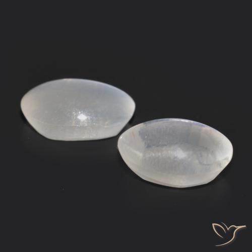Shop natural 2.06ct ホワイト シリマナイトキャッツアイ gems, 楕円形, from マダガスカル at GemSelect. In stock, global shipping!