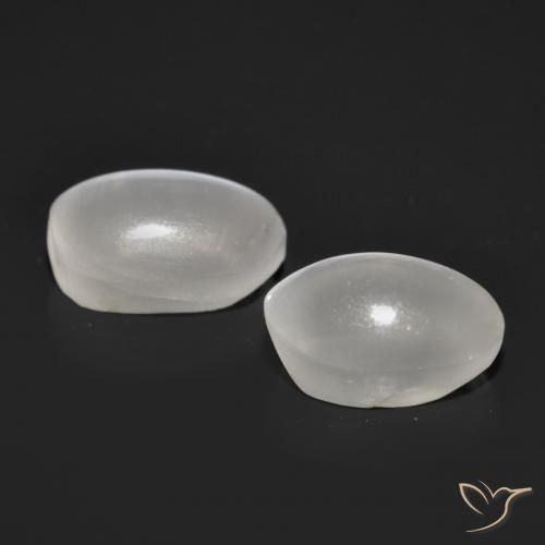Shop natural 2.11ct ホワイト シリマナイトキャッツアイ gems, 楕円形, from マダガスカル at GemSelect. In stock, global shipping!