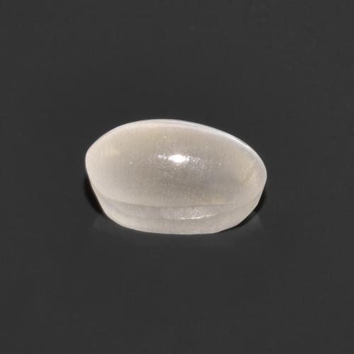 0.76カラットの天然非常に薄い灰色Sillimanite Cat's Eye（6.1×3.6 mm・オーバルカット）