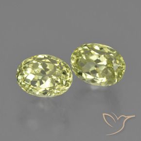 Shop natural 3.94ct ミディアムイエロー シリマナイト gems, 楕円形, from スリランカ at GemSelect. In stock, global shipping!