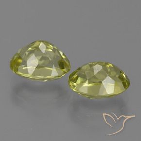 自然派の商品を探す 3.33ct 緑ががかったイエロー シリマナイト 宝石, オーバルカット, スリランカ からGemSelectで. 在庫あり、世界各国へ発送!