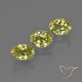 Shop natural 3.12ct ミディアムイエロー シリマナイト gems, 楕円形, from スリランカ at GemSelect. In stock, global shipping!