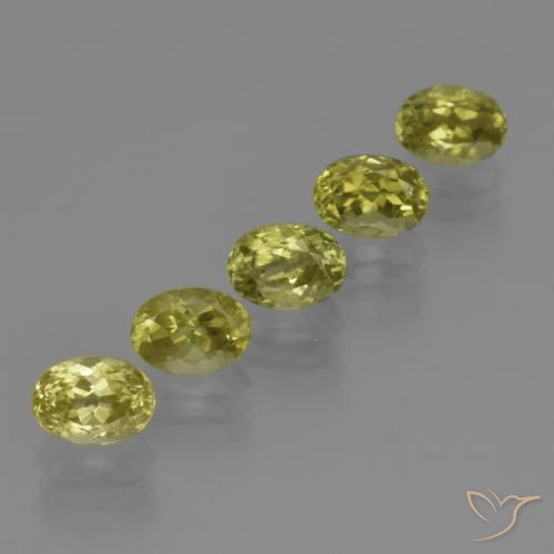 Shop natural 5.52ct ライトグリーンがかったイエロー シリマナイト gems, 楕円形, from スリランカ at GemSelect. In stock, global shipping!