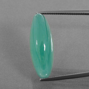30.86カラットの天然ブルーグリーンスミソナイト（26.4×9.8 mm・オーバルカット）