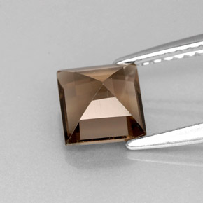 1.11カラットの天然スモーキーブラウンスモーキークォーツ（6.1×6 mm・四角）