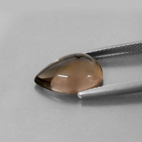3.68カラットの天然スモーキーブラウンスモーキークォーツ（12.8×8.8 mm・透明）