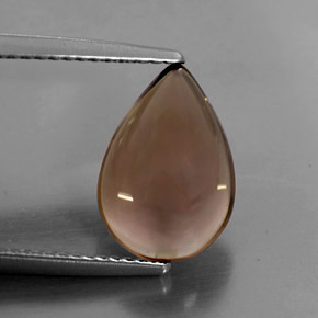 3.55カラットの天然スモーキーブラウンスモーキークォーツ（12.8×8.9 mm・透明）