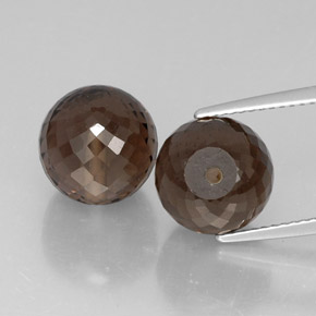 カラットの天然スモーキーブラウンスモーキークォーツ（10.2x9.8 mm・球体 / ボール）