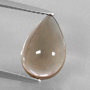 3.68カラットの天然スモーキーブラウンスモーキークォーツ（12×8.2 mm・洋梨の形）