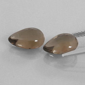 カラットの天然スモーキーブラウンスモーキークォーツ（9.7×7.1 mm・洋梨の形）