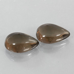 カラットの天然スモーキーブラウンスモーキークォーツ（11.7×8.2 mm・洋梨の形）