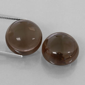 カラットの天然スモーキーブラウンスモーキークォーツ（13.13 mm・透明）
