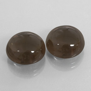 カラットの天然スモーキーブラウンスモーキークォーツ（13.13 mm・透明）