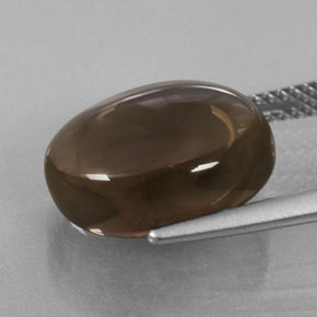 7.51カラットの天然スモーキーブラウンスモーキークォーツ（14×10.2 mm・オーバルカット）