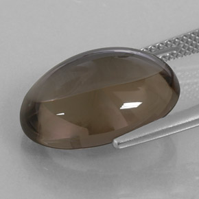 8.88カラットの天然スモーキーブラウンスモーキークォーツ（16.2×12 mm・オーバルカット）