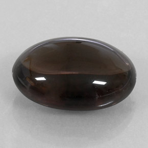 11.90カラットの天然スモーキーブラウンスモーキークォーツ（17.7×13 mm・オーバルカット）