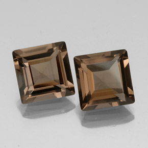 カラットの天然スモーキーブラウンスモーキークォーツ（10.1×10 mm・四角）