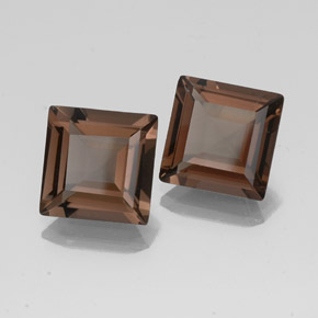 カラットの天然スモーキーブラウンスモーキークォーツ（10.1×10.1 mm・四角）