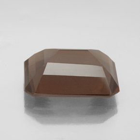 12.60カラットの天然ブラウンスモーキークォーツ（17.8×12.8 mm・エメラルドカット）