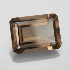 12.75カラットの天然ブラウンスモーキークォーツ（17.9×13.1 mm・エメラルドカット）