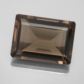 13.80カラットの天然ブラウンスモーキークォーツ（18.2×13.2 mm・エメラルドカット）