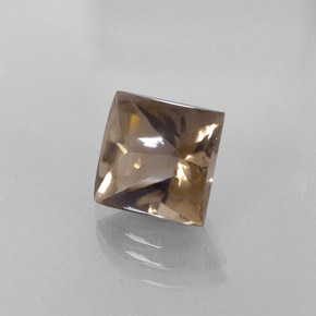 4.51カラットの天然ブラウンスモーキークォーツ（9.2×9.2 mm・四角）