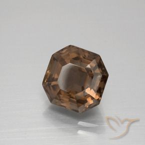 3.71カラットの天然ミディアムブラウンスモーキークォーツ、八角形 / エメラルドカット、VS