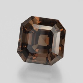 7.21カラットの天然赤みがかった茶スモーキークォーツ（11.2×11.1 mm・エメラルドカット）