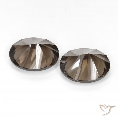 Shop natural 8.10ct ウォームブラウン スモーキークォーツ gems, 楕円形, from ブラジル at GemSelect. In stock, global shipping!