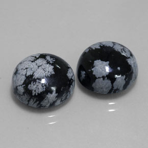 カラットの天然ブラック＆ホワイトスノーフレークオブシディアン（12.26 mm・ラウンドカット）