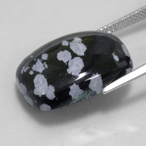 14.24カラットの天然グレー・ホワイト・ブラックスノーフレークオブシディアン（20.1×15.2 mm・クッションカット）