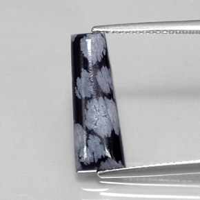 3.20カラットの天然スノーフレークスノーフレークオブシディアン、ファンシーシェイプ、オペーク