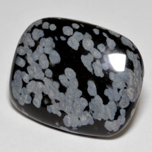 21.56カラットの天然マルチカラースノーフレークオブシディアン（25×19.8 mm・クッションカット）