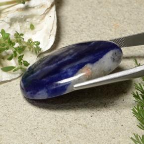 41.68カラットの天然ディープブルーソーダライト、オーバルカット、オペーク