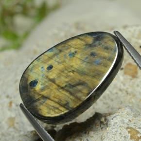 7.78カラットの天然マルチカラースペクトロライト、ファンシーシェイプ、オペーク