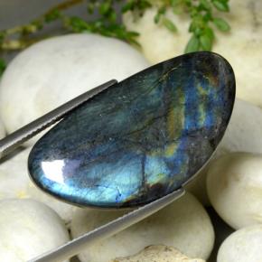 20.62カラットの天然マルチカラースペクトロライト、ファンシーシェイプ、オペーク