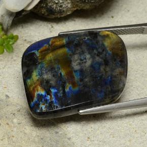 14.46カラットの天然マルチカラースペクトロライト、ファンシーシェイプ、オペーク