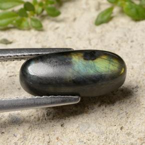 2.84カラットの天然マルチカラースペクトロライト、オーバルカット、オペーク